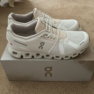 BRAND NEW ON cloud 5 with box!